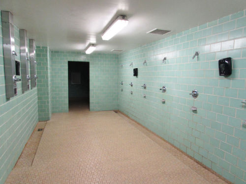 openshowers: Wisconsin Dells High School, Wisconsin