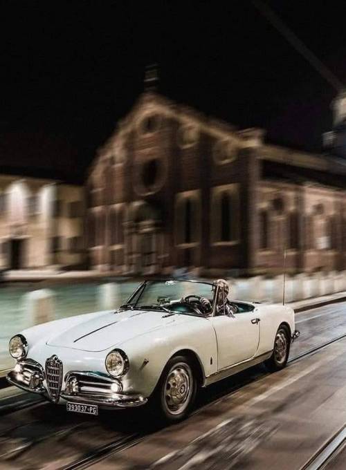 frenchcurious:Alfa Romeo. - source I love Oldskool.