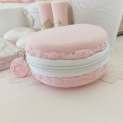 kawaiiwoobat:  Étude house macaron bag 