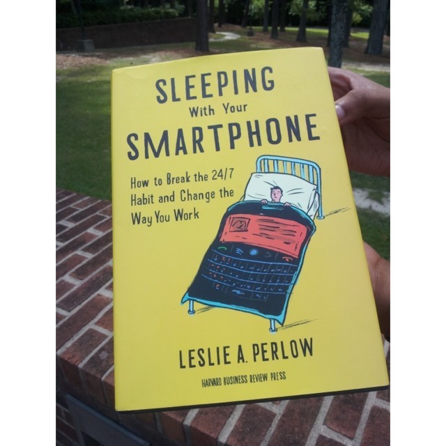 From the New Books Shelf: “Sleeping with Your Smartphone” by @harvardhbs professor Leslie A. Perlow. Available for checkout! #harvardbusinessreview #SummerReading #PicturesOfText #NewBooks #NewBooksShelf #ChesnuttLibrary #FayState #BroncoPride...