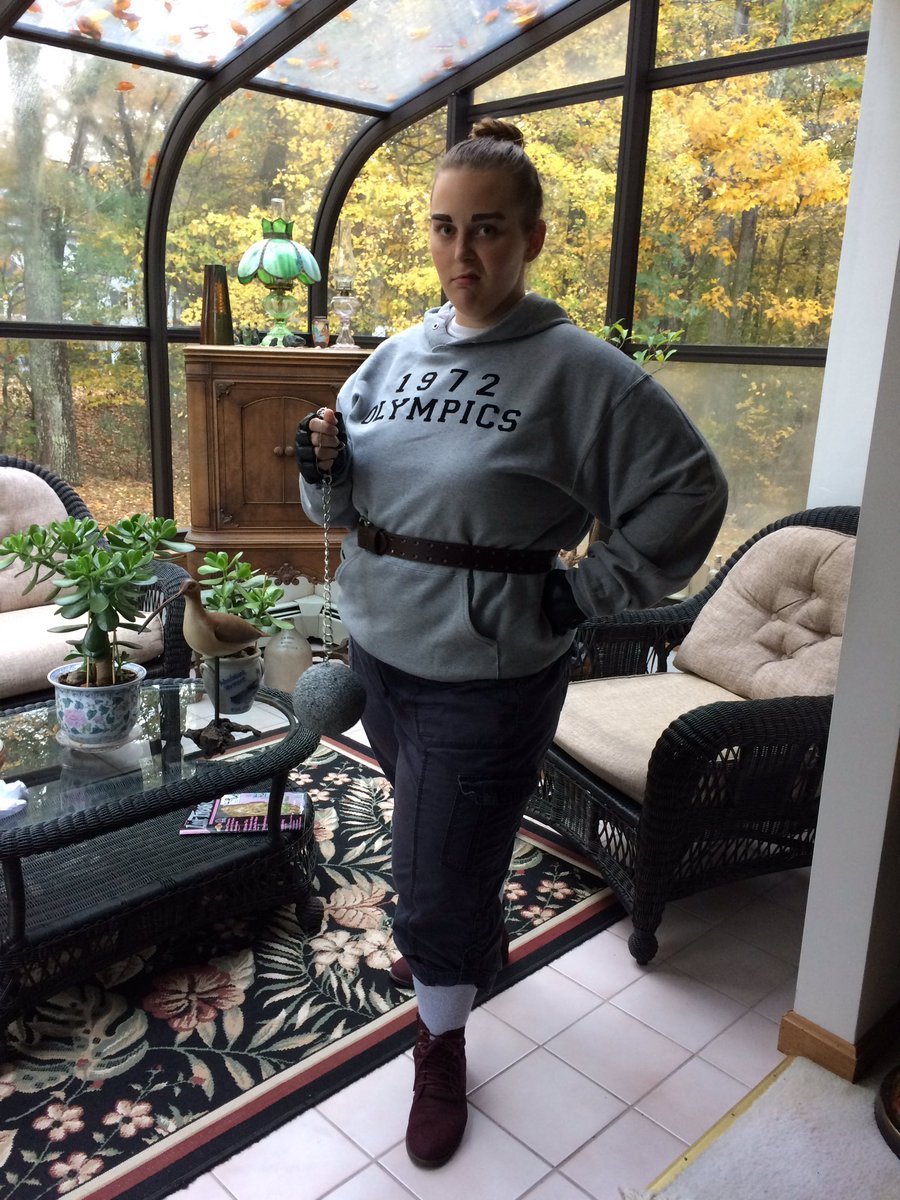 56blogsstillcrazy:  Halloween Lit 