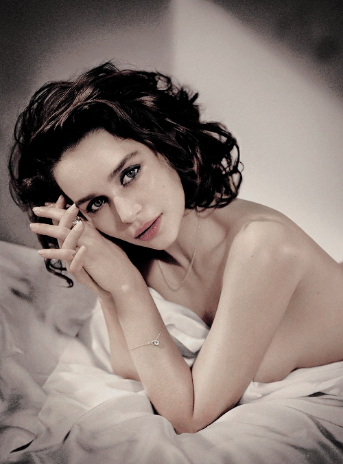 stormborns:  EMILIA CLARKE is the Sexiest Woman Alive for Esquire Magazine // November 2015 