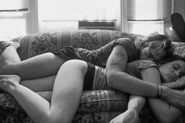 xxxsensacion:Midday Cuddles.