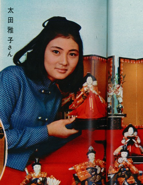  Meiko Kaji (梶芽衣子)Scanned from Kindai Eiga (近代映画), April 1966. http://meikokaji.net