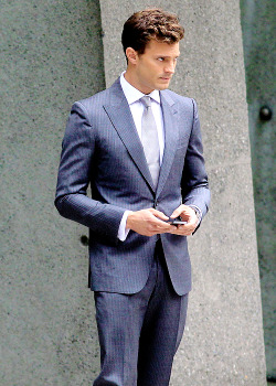 ohdornans:  Jamie on set today for FSOG re-shoots | October 13, 2014 