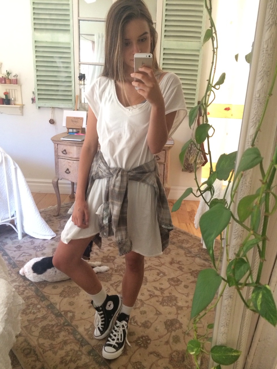 flowury:  heeeeeres a quickie of my outfit bc someone asked ft Murphy in the back
