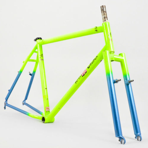 cyclecuse:  g’dang! i <3 the 90s. 23 hours left as of this posting.