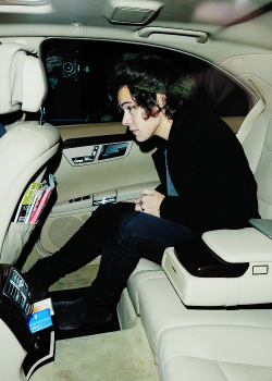 styzles-deactivated20151205:  Harry leaving