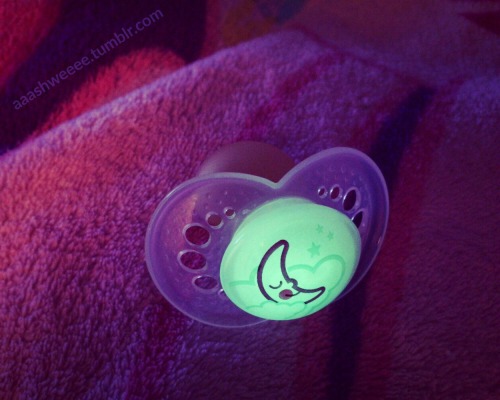 aaashweeee:  ✨ glow in the dark paci   We can now do these in ADULT size guards! www.AdultPacifier.c