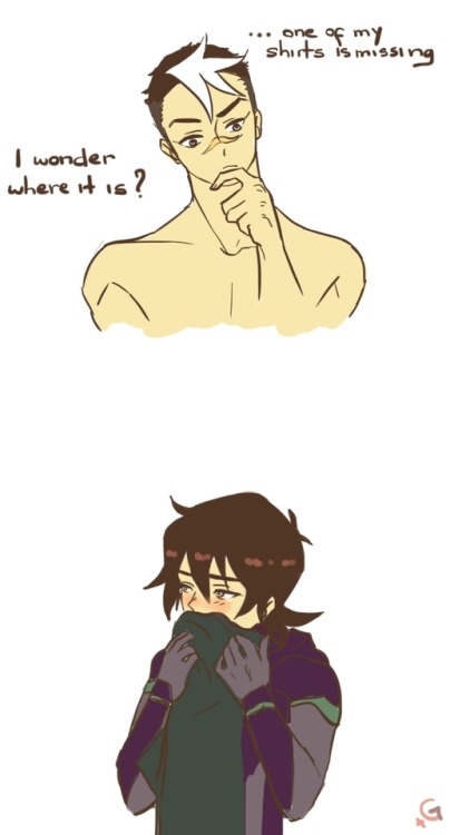 creamxgrim:It’s -totally- canon that Keith took one of Shiro’s shirts before leaving for