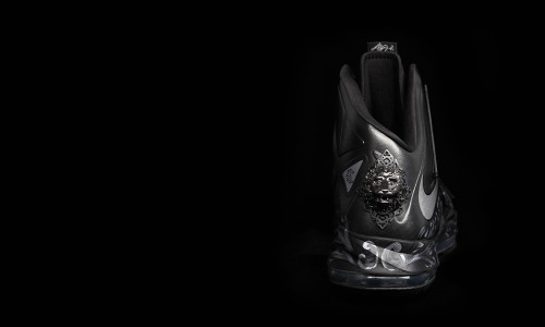 isabelgatuslao:  I designed custom Nike Lebron Xs for Lebron James’ arrival in Manila. Thank you Nike Philippines! Jul B. Dizon Jewellery made the silver custom logo and silver lion head with black diamonds. They on exhibit now at Nike Park The Fort.