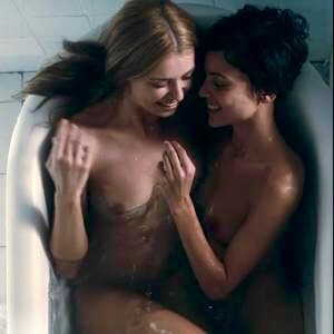 fleshandblonde:  Lust and love