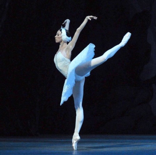 passioneperladanza:  Viktoria Tereshkina as Odette