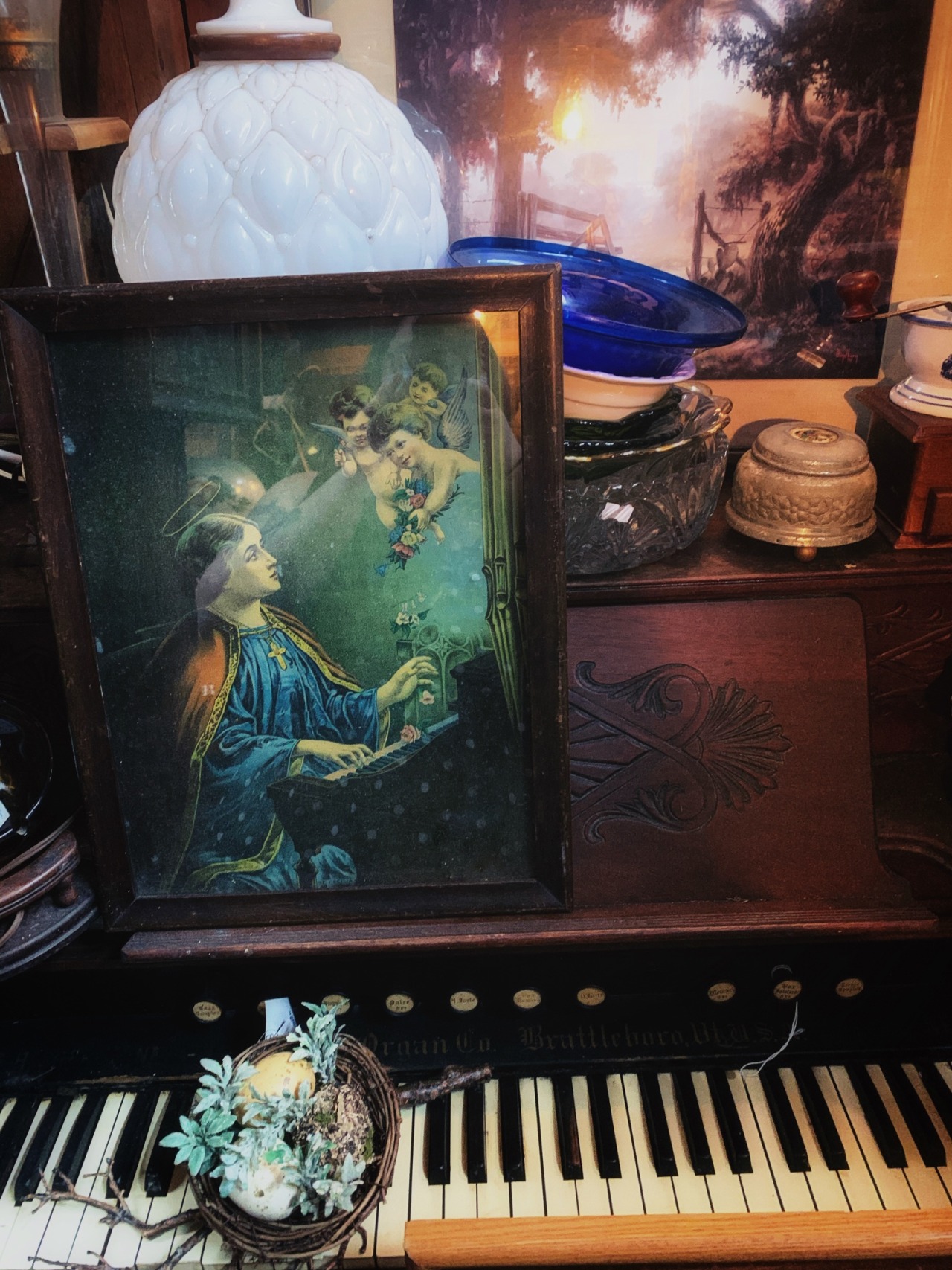 archae-heart-deactivated2021012:The only valid antique shops are the ones that look like this—pieces strewn from rafters and overflowing into aisles that are packed so tight you have to play Twister to walk through them without breaking everything and