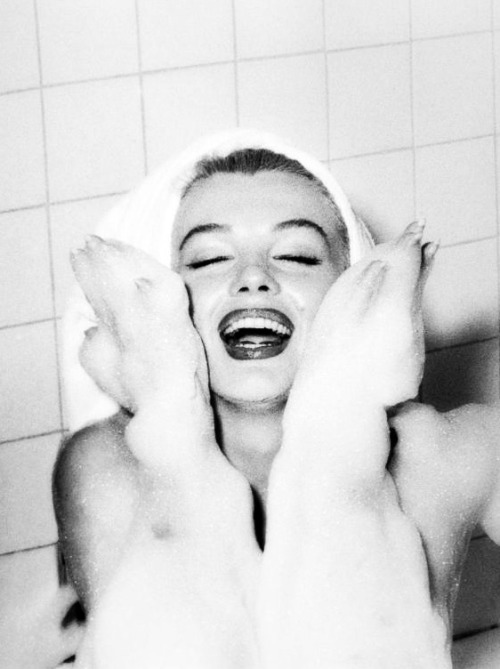 eternalmarilynmonroe: Marilyn Monroe in 1953 © Andre de Dienes.