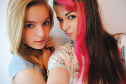 pinkzilla:  Sisters <3 