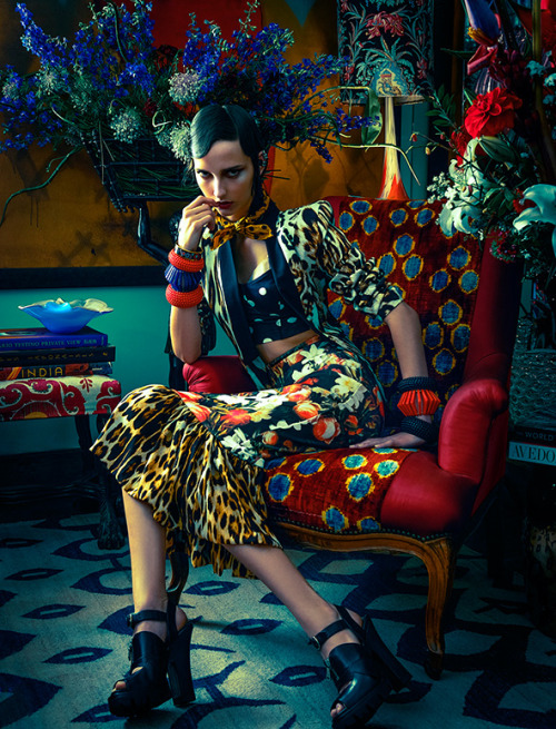 I just adore this editorial.Magazine: Vogue Brazil Issue: November 2013 Title: South American Way Ph