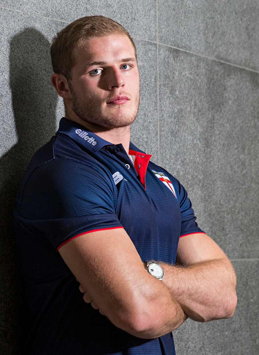 silverskinsrepository:  Rugby: Tom Burgess, 6′4 264lb