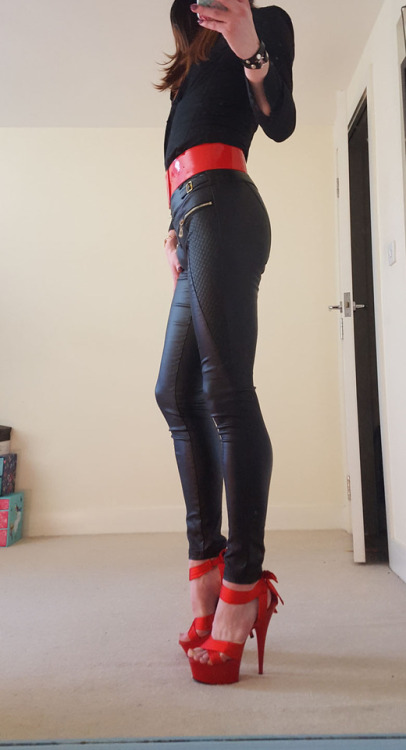 No, YOU’RE stalking around your flat in 6 inch heels =3