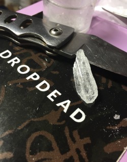 backstagegash:  ✨A deliciously yummy little Saturday shard. So glassy, and sparkly.✨