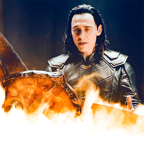 fluturojdallandyshia:With the eternal flame … you are reborn.