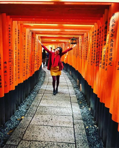 peppermint-moon: Fushimi Inari! #japan #京都 #kyoto #fushimiinari #shrine #travel #神社 #旅 (at 京都稻荷神社)