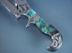 stunningpicture:  A knife with a handle made