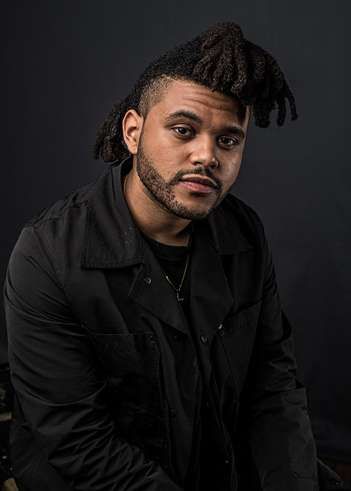 XXX infatuatedbythefamestatus:  The Weeknd poses photo