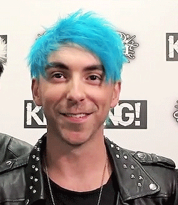 officialalltimelow:  Alex Smileskarth blue hair appreciation (x)