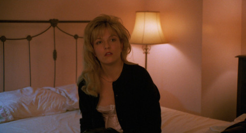 Sex inthedarktrees:Sheryl Lee | Twin Peaks: Fire pictures