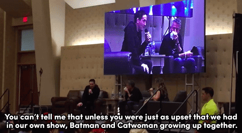micdotcom: Gotham’s Robin Lord Taylor exposes homophobic complaints about “canon”  — but explains why he won’t label Penguin’s sexuality 