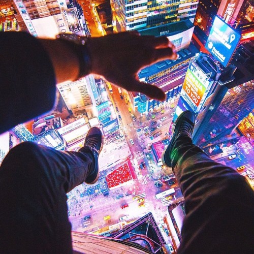 nois7-rj:  Vertigo Series by nois7 | Robert Jahns Follow www.instagram.com/nois7