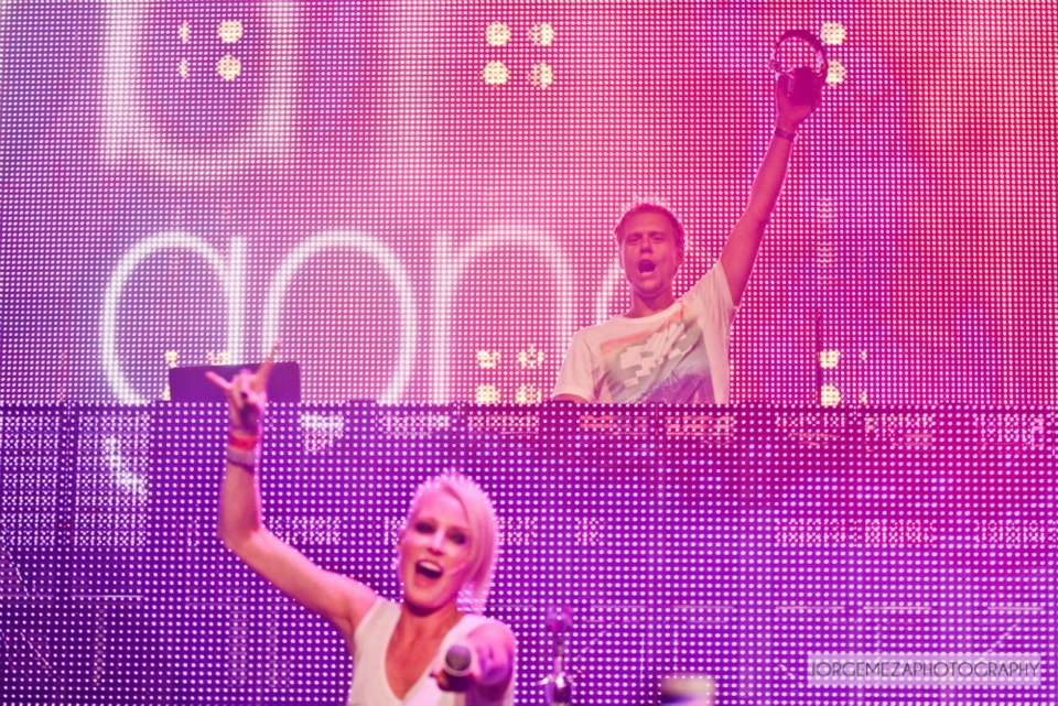 mannyboy420:  5anti:  fuck i should’ve gone   Armin van buuren 🙌 n Emma Hewitt