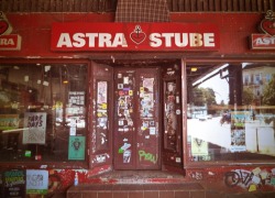 fontonfront:Astra Stube, Max-Brauer-Allee, HamburgThe most distinctively Hamburgian of clubs, this place. So great to be back.