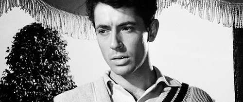 cliftonweeb: Farley Granger in Strangers on a Train (1951) Farley Granger in this film is just so be
