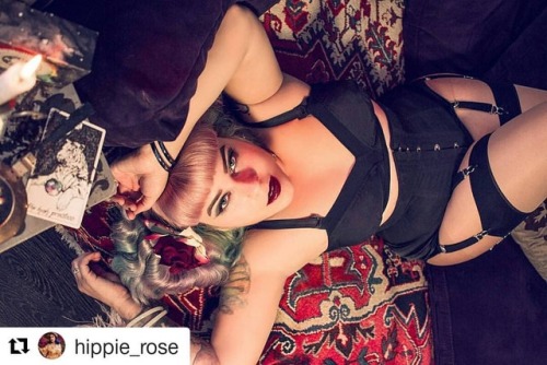 Our friend Hippie Rose in her #ExquisiteRestraint black waist cincher from a gorgeous photo shoot wi