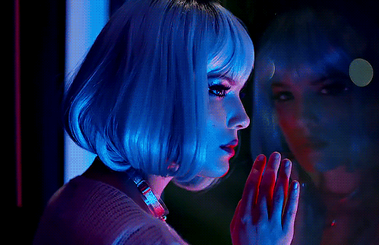 lucasotteli:HALSEY, GHOST“i’m searching for something that i can’t reach.”