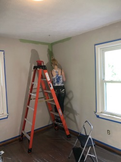 thingssthatmakemewet:mossyoakmaster:I can’t ever say how much I appreciate my girl y’all , she has been putting in so much work on our new house the last week while she’s been off, cleaning and prepping for paint. Knocking out a ton of stuff while