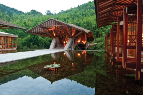 meilizhongguo:  Crosswaters Ecoledge and Spa, the first ecological spa in China.