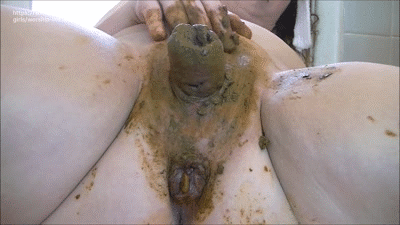 scatgoddess:  I’m going to be doing this again soon…I have a few poop logs and