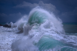 radivs:  Rough Seas [ 1 ][ 2 ][ 3 ][ 4 ][ 5 ] by Giovanni Allievi || Website