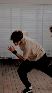 Its Like Theyre Dancing Together