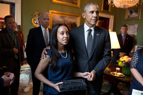 the-perks-of-being-black: “Eritrean-American Haben Girma, who is the first deaf-blind graduate at H