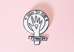 moderngirlblitz:  High Fives for Feminism