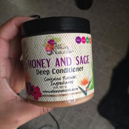 Weekly Wash day staple: @alikaynaturals Honey & Sage deep conditioner.1. Apply deep conditione