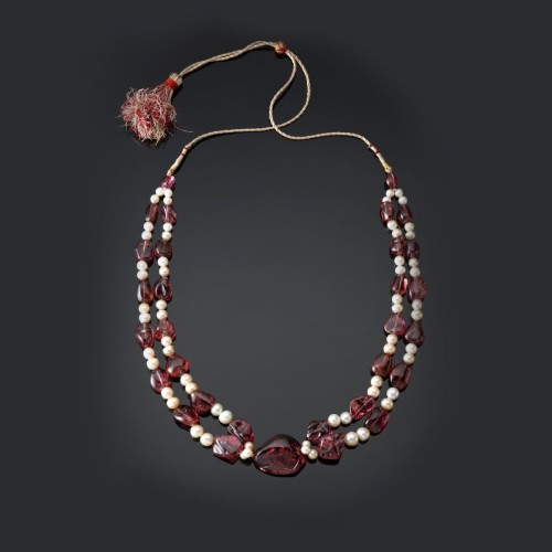 Spinel and pearl necklace, Mugual India