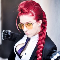 7cosplay:  A cool Crimson Viper!