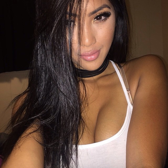 world-of-asian-beauties:  Bitches be like #NOFILTER but have a full face of makeup