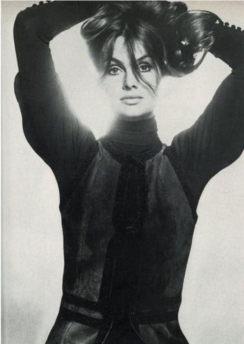 superseventies: Jean Shrimpton photographed by David Bailey for Vogue UK, November 1970.