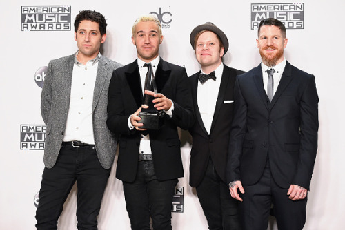 fobalerts:Fall Out Boy posing in the press room at the 2015 AMAs in Los Angeles, CA - 11/22/15 // So